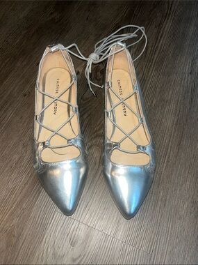 CHINESE LAUNDRY Metallic Pointed Lace-Up Flats